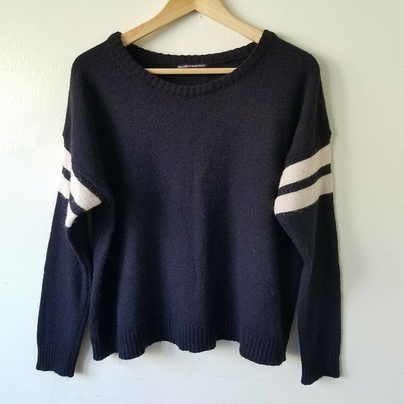 Brandy Melville Veena Navy White Striped Sweater - Picture 3 of 10